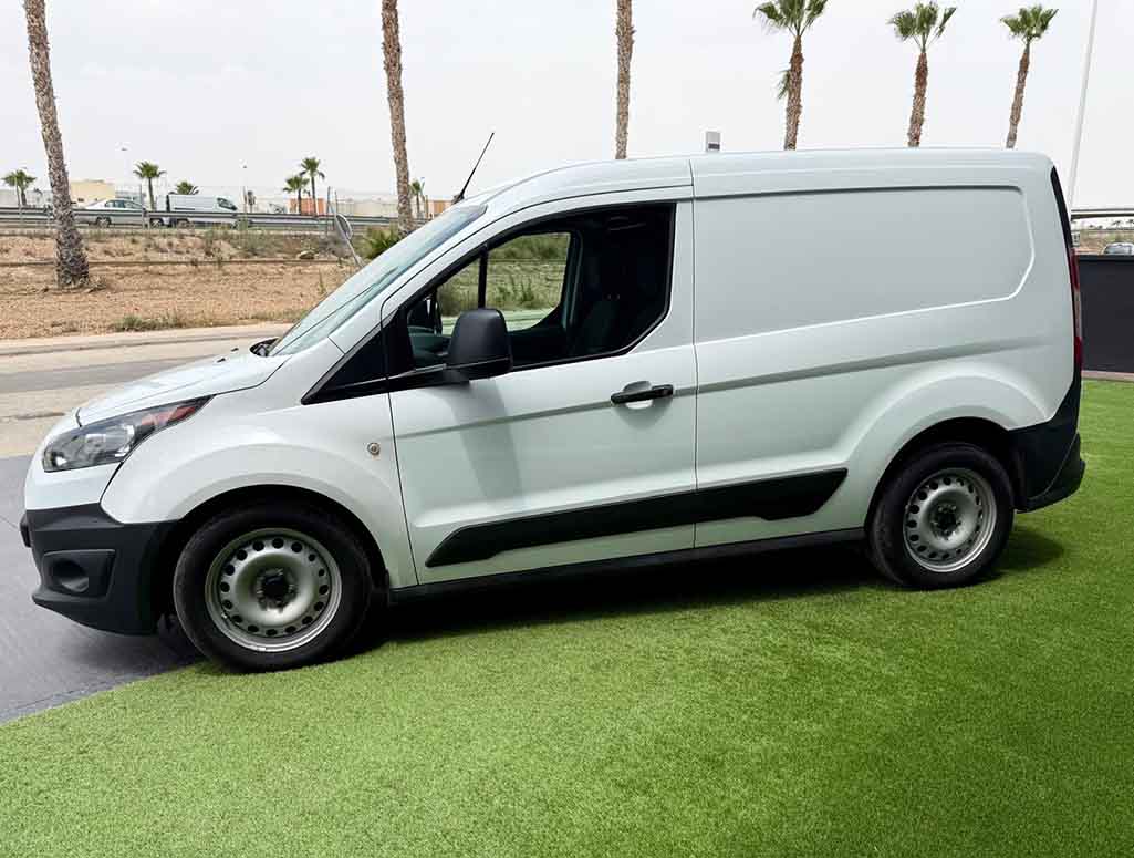 Ford Transit Connect 1.5 TDCI L1_0019_PHOTO-2025-06-13-23-11-55